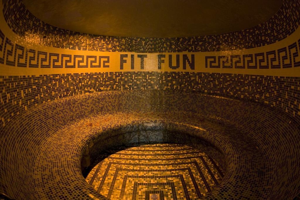 Hotel Fit Fun 하라포프 외부 사진