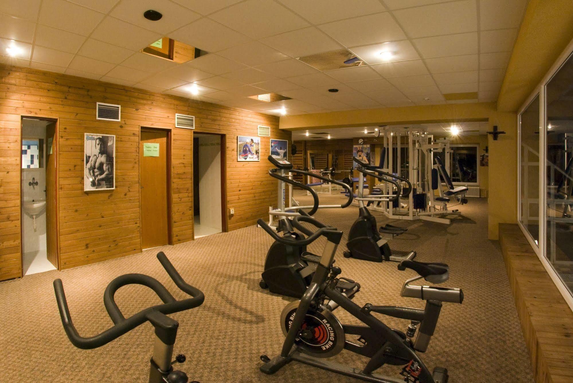 Hotel Fit Fun 하라포프 외부 사진